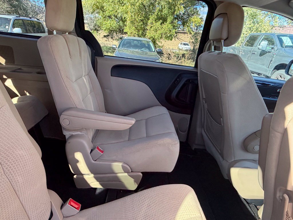 Used 2014 Dodge Grand Caravan SE w/ Quick Order Package 29E SE FWD image 14