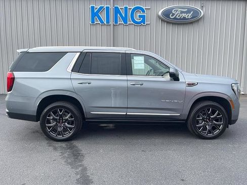 Used 2025 GMC Yukon Denali w/ Sun & Power Step Package image 1