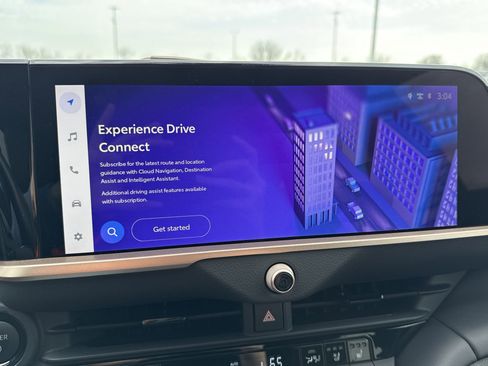 Certified 2025 Toyota Crown Platinum image 19