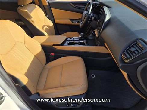 Certified 2025 Lexus NX 250 FWD image 17