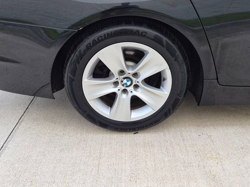 Used 2012 BMW 528i xDrive Sedan AWD/4WD image 28
