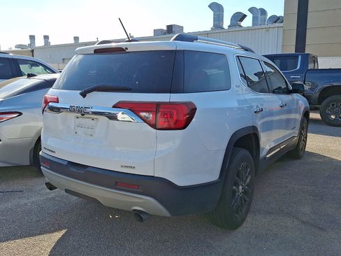 Used 2019 GMC Acadia SLT AWD/4WD image 3