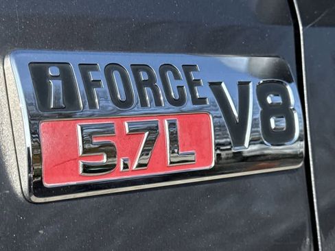 Used 2012 Toyota Tundra Limited w/ Memory Pkg image 9