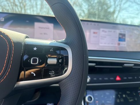 New 2026 Genesis GV70 3.5T Sport Advanced AWD/4WD image 15