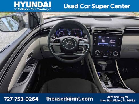 Used 2024 Hyundai Tucson SE FWD image 16