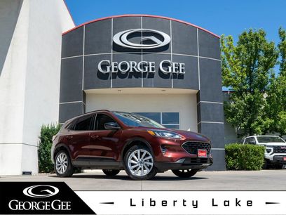 Used 2021 Ford Escape SE w/ SE Sport Appearance Package