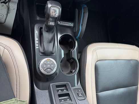 Used 2024 Ford Bronco Wildtrak AWD/4WD image 15