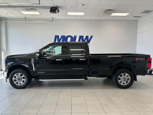 Used 2023 Ford F350 Lariat w/ Chrome Package AWD/4WD image 1