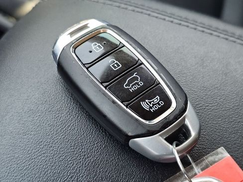 Used 2020 Hyundai Santa Fe Limited AWD/4WD image 35