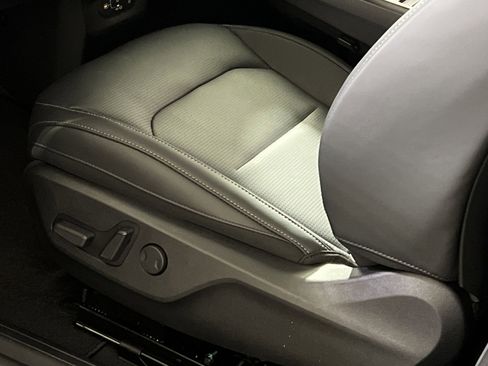 New 2025 Kia EV6 Wind image 12