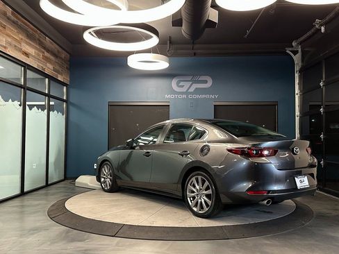 Used 2022 MAZDA MAZDA3 s image 5