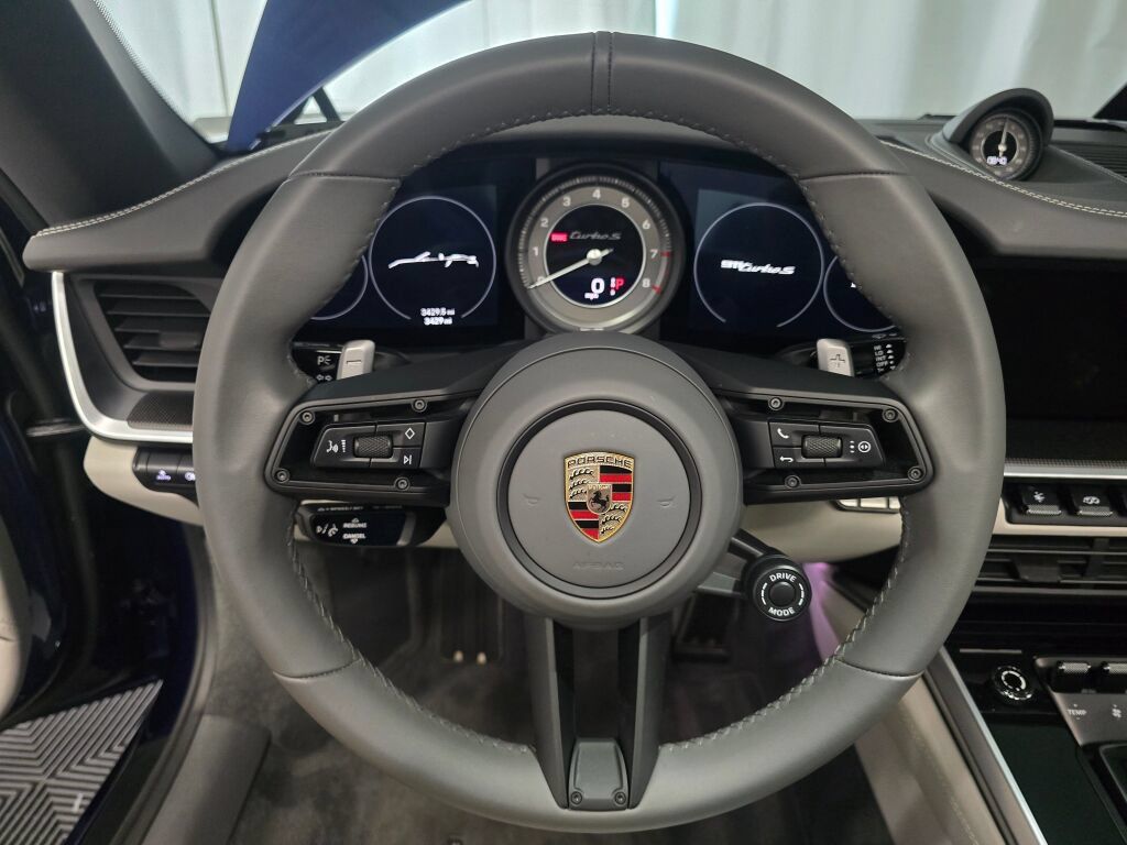 Certified 2025 Porsche 911 Turbo S AWD/4WD image 16