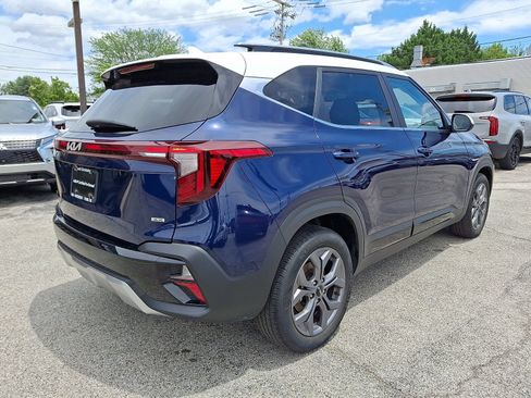 Used 2024 Kia Seltos S AWD/4WD image 7