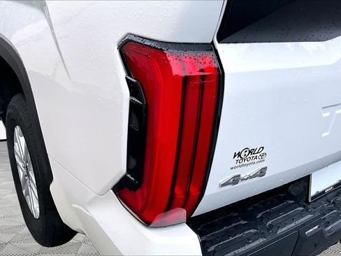 Used 2024 Toyota Tundra SR5 w/ SR5 Premium Package AWD/4WD image 29