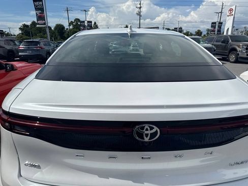 Used 2023 Toyota Crown AWD/4WD image 8