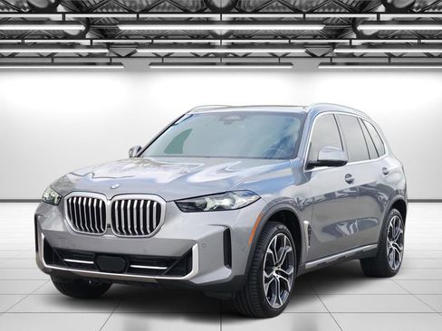 Used 2024 BMW X5 sDrive40i w/ Parking Assistance Package image 5