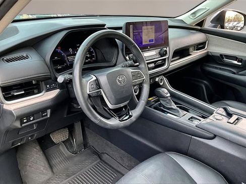 Used 2024 Toyota Grand Highlander Limited image 14