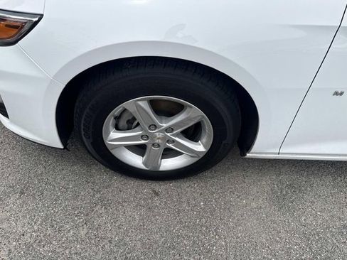 Used 2024 Chevrolet Malibu LT FWD image 14