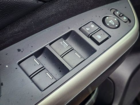 Used 2012 Honda CR-V EX-L image 10