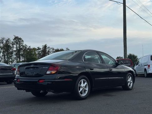 Used 2002 Oldsmobile Aurora 3.5 w/ All Weather Pkg image 6