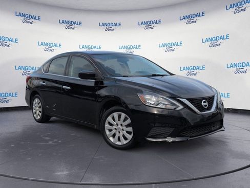 Used 2019 Nissan Sentra S FWD image 2