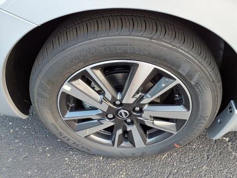 New 2025 Nissan Versa SV w/ Trunk Package image 9