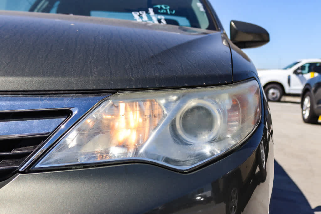 Used 2014 Toyota Camry LE FWD image 7