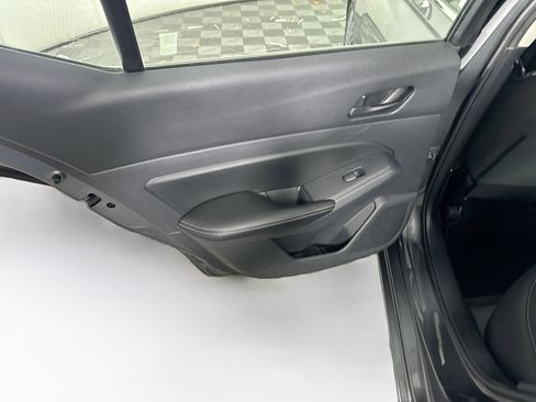 Used 2024 Nissan Altima 2.5 SV image 23