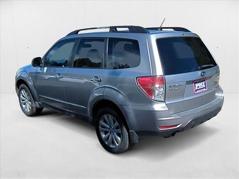 Used 2011 Subaru Forester 2.5X Premium w/ All-Weather Pkg image 8