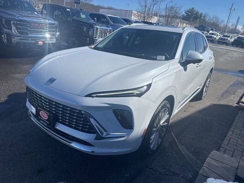 New 2026 Buick Envision Avenir image 3