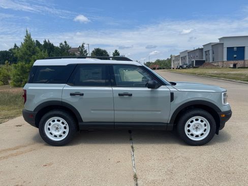 New 2024 Ford Bronco Sport Heritage w/ Heritage Convenience Package image 26