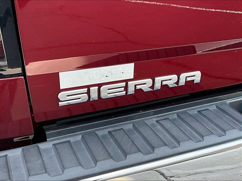 Used 2017 GMC Sierra 1500 SLT w/ SLT Premium Package AWD/4WD image 25