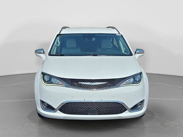 Used 2020 Chrysler Pacifica Limited w/ Advanced Safetytec Group FWD image 2