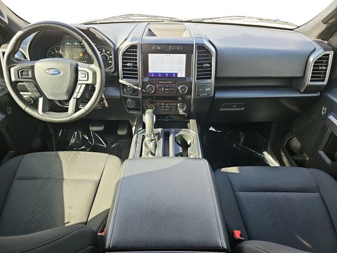 Used 2019 Ford F150 XLT w/ Equipment Group 302A Luxury AWD/4WD image 9