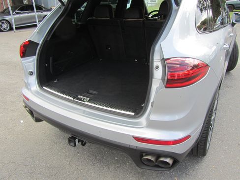 Used 2016 Porsche Cayenne S w/ Premium Plus Package image 20