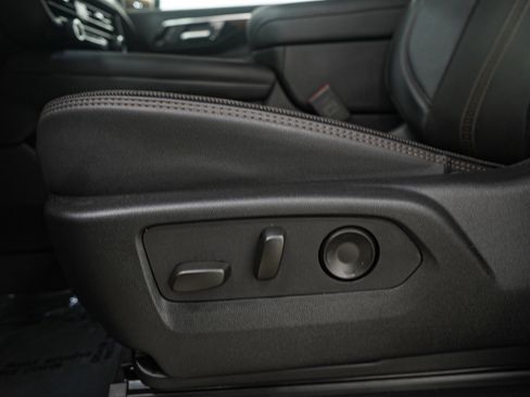 Used 2025 Chevrolet Tahoe High Country w/ Sun And Tow Package image 28