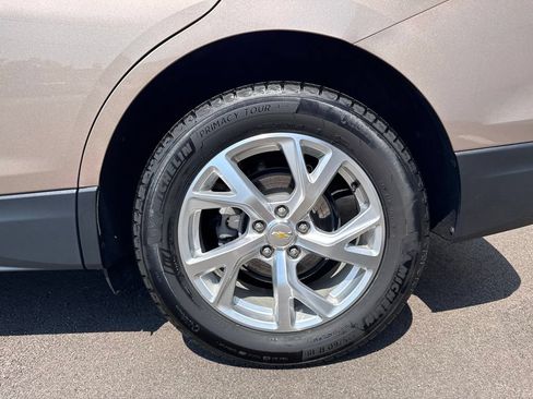 Used 2019 Chevrolet Equinox LT FWD image 22