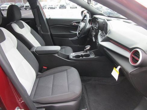 Certified 2024 Chevrolet Trax RS w/ Driver Confidence Package image 26