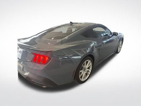 Used 2024 Ford Mustang GT Premium RWD image 4