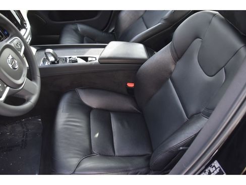 Certified 2023 Volvo S60 B5 Core w/ Climate Package image 13