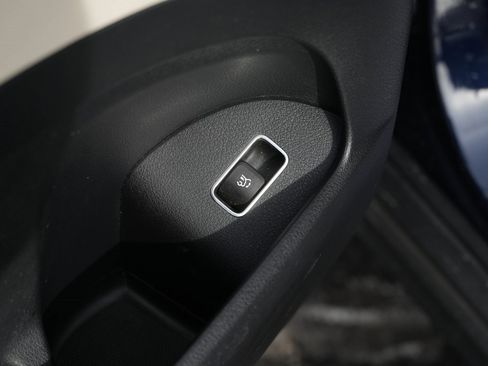 Used 2021 Mercedes-Benz GLE 350 4MATIC image 31