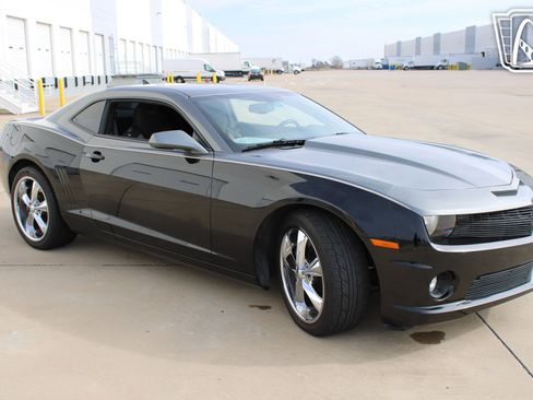 Used 2012 Chevrolet Camaro SS w/ Orange Stripe Package image 21