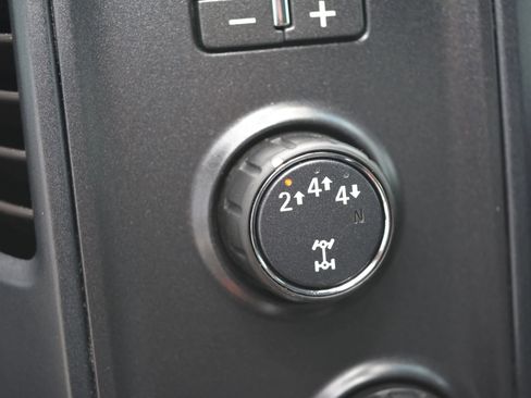 Used 2018 Chevrolet Silverado 3500 W/T image 25