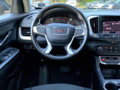 Used 2023 GMC Terrain SLE FWD image 7