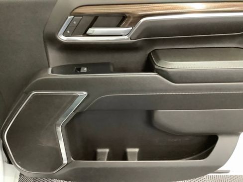 Used 2024 Chevrolet Silverado 2500 LT AWD/4WD image 22