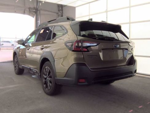 Used 2025 Subaru Outback Onyx Edition AWD/4WD image 4