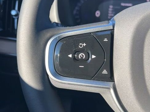 New 2026 Volvo XC90 B6 Plus image 12