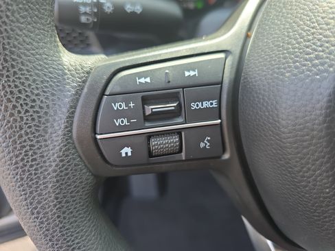 Used 2023 Honda CR-V EX image 18