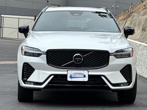 Used 2026 Volvo XC60 B5 Plus w/ Protection Package Premier image 3