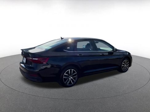 Used 2025 Volkswagen Jetta SE image 15